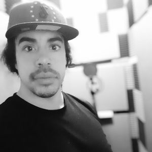 Meet your Posher, Derrick